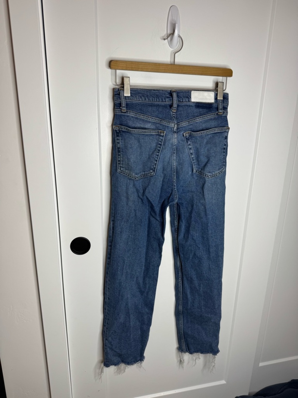 Re/Done 70’s Ultra High Rise Stove Pipe Fray Straight Leg Jeans Size 27 - Picture 4 of 8
